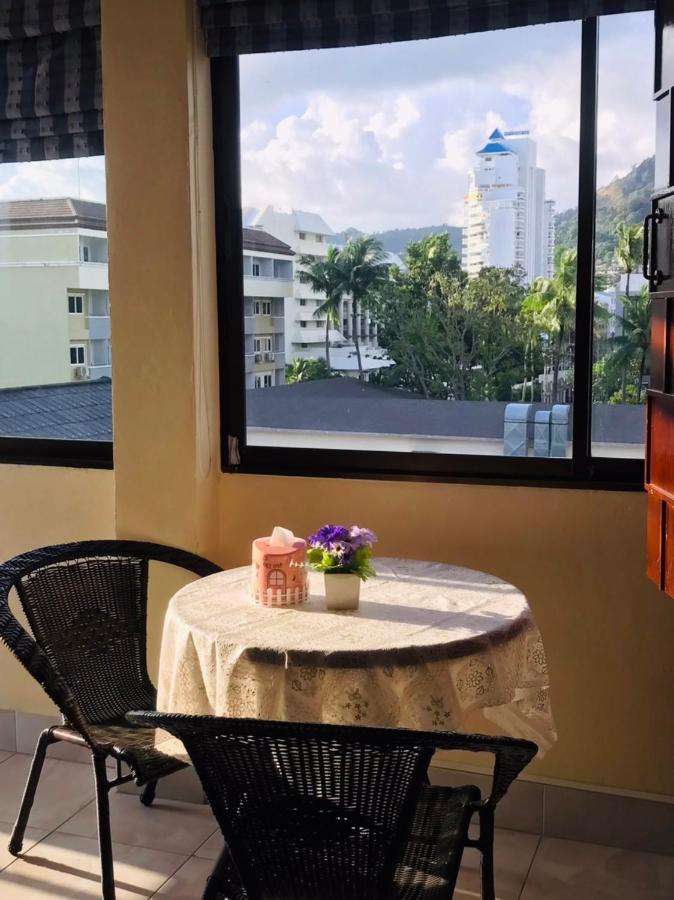 Happy Holidays Hotel Patong Exteriör bild